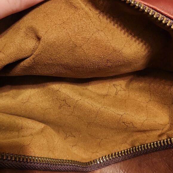 Pikolinos Brown/Garnet Tricolored Leather Cuero Hobo Handbag
